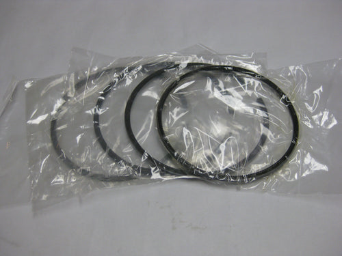 654716P005 PISTON RING SET