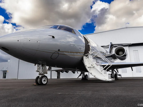 1992 Bombardier Challenger 601-3A a la venta en Florida | Jet de negocios de cabina grande, Avión ejecutivo de largo alcance, Jet corporativo de fuselaje ancho, Plataforma global probada