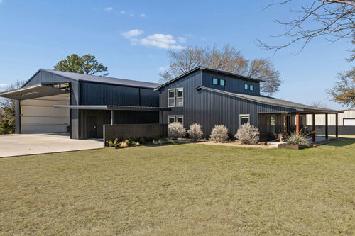 AUCTION – AERO COUNTRY AIRPORT FULLY REMOLDED HOME WITH SPACIOUS HANGAR
