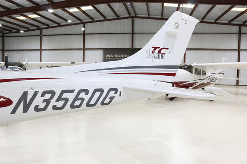 2001 CESSNA T182T SKYLANE