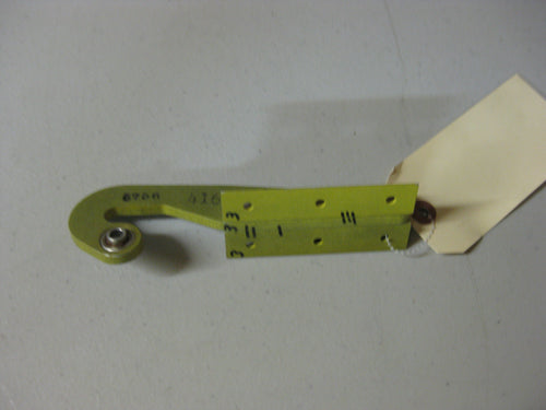 41610-009 GEAR DOOR HINGE