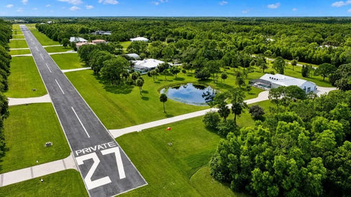 AVIATION PARADISE AT TAILWINDS AIRPARK | PRIVATE HANGAR | DIRECT RUNWAY ACCESS