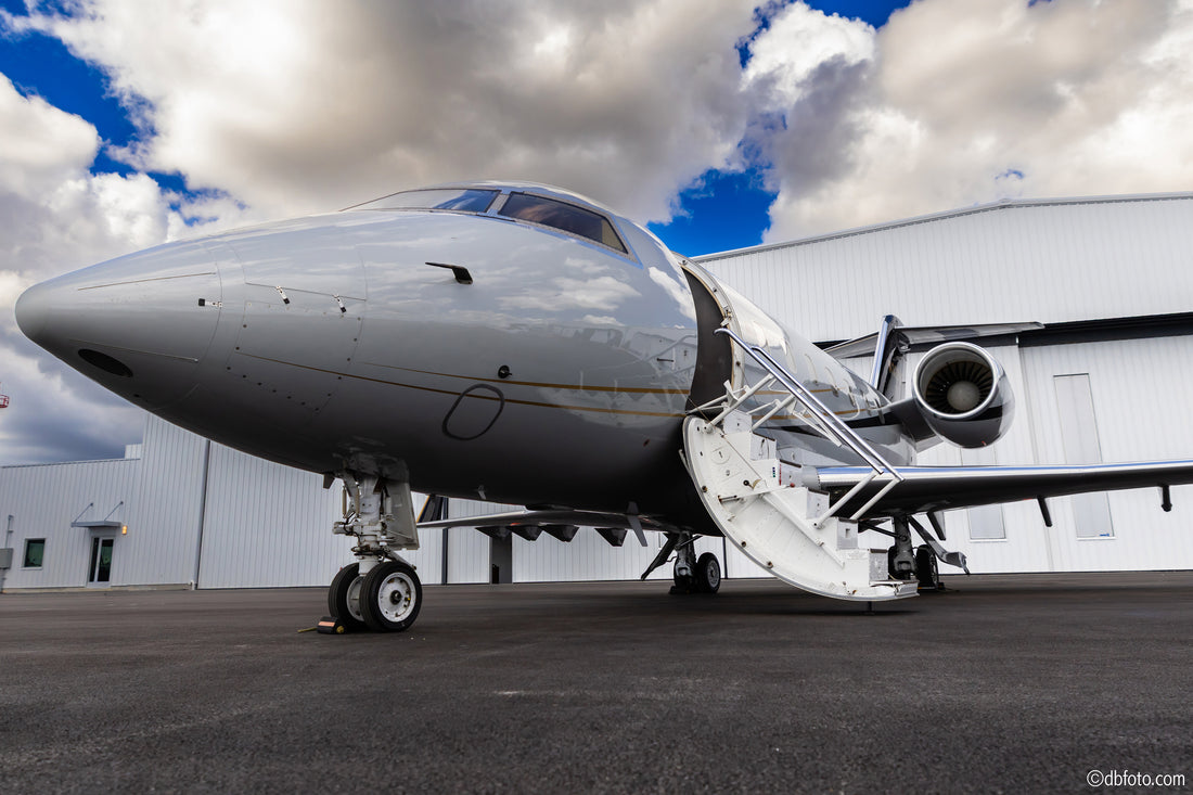 1992 BOMBARDIER CHALLENGER 601-3A N329MD FOR SALE | LARGE CABIN BUSINESS JET, LONG-RANGE AIRCRAFT