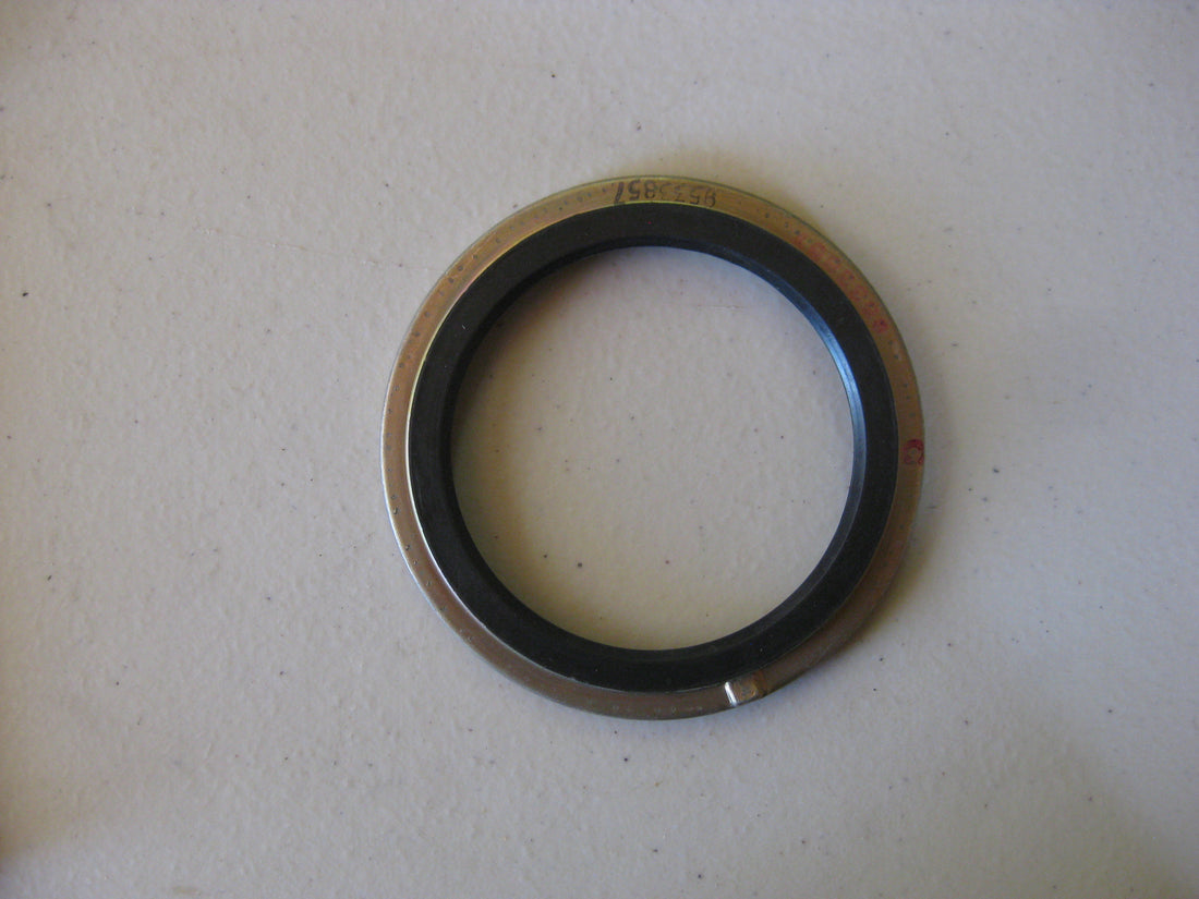 9533857 SEAL