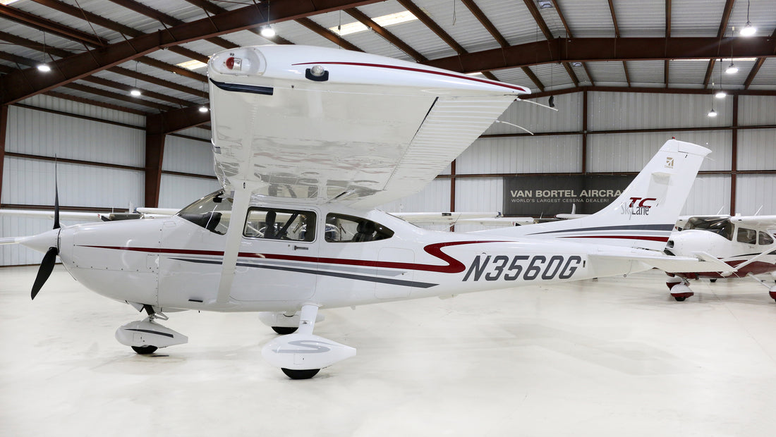 2001 CESSNA T182T SKYLANE