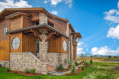 LUXURY HANGAR HOME FOR SALE