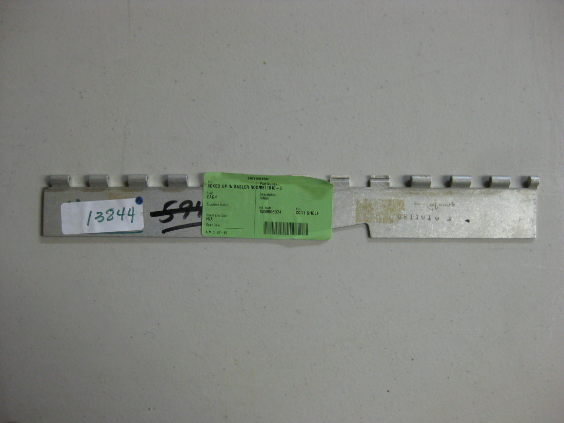 0811010-3 HINGE