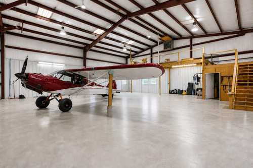 HOME & HANGAR AT HOLLEY MOUNTAIN AIRPARK (2A2)