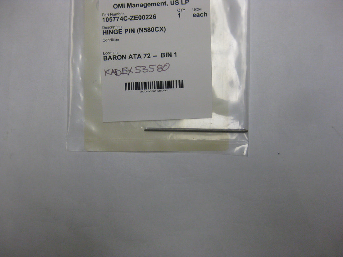 105774C-ZE00226 HINGE PIN, ALT AIR DOOR