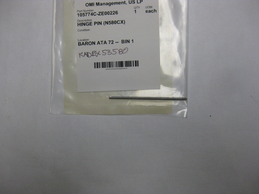 105774C-ZE00226 HINGE PIN, ALT AIR DOOR