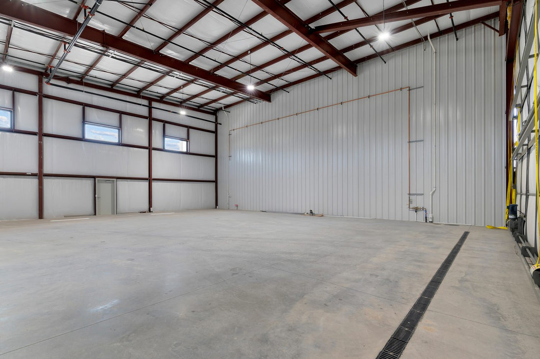 55X60 Executive Box Hangar @ KSPK