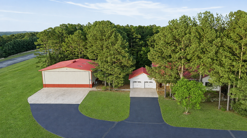 HOME & HANGAR AT HOLLEY MOUNTAIN AIRPARK (2A2)