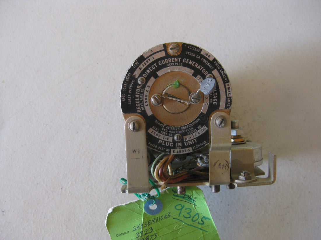 1589-1E VOLTAGE REGULATOR