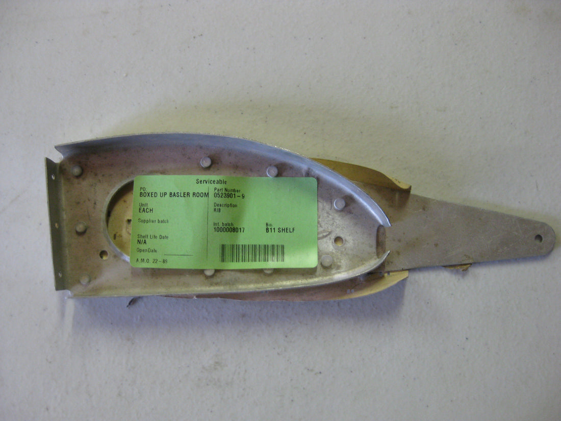 0523901-9 ARM ASSY, FLAP SUPPORT