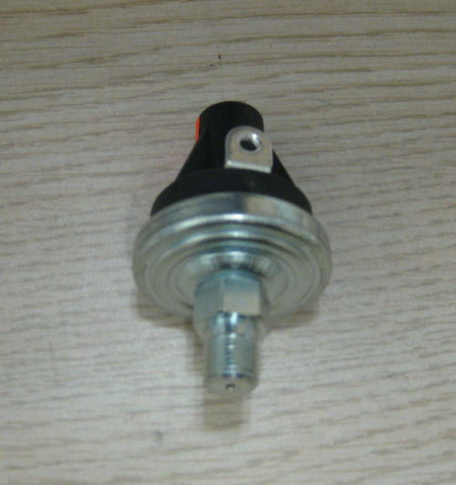 587-956 OIL PRESSURE SWITCH
