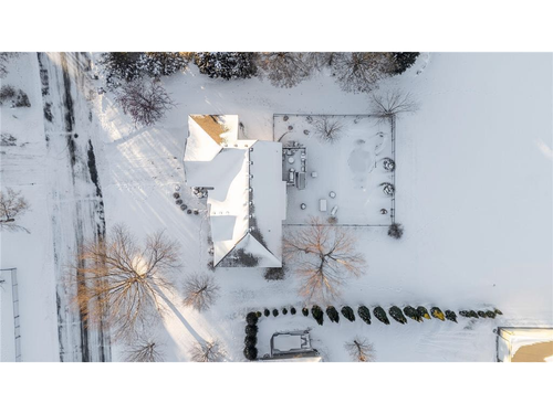 ONE LEVEL LIVING ON PRIVATE AIR PARK: LINO LAKES MN