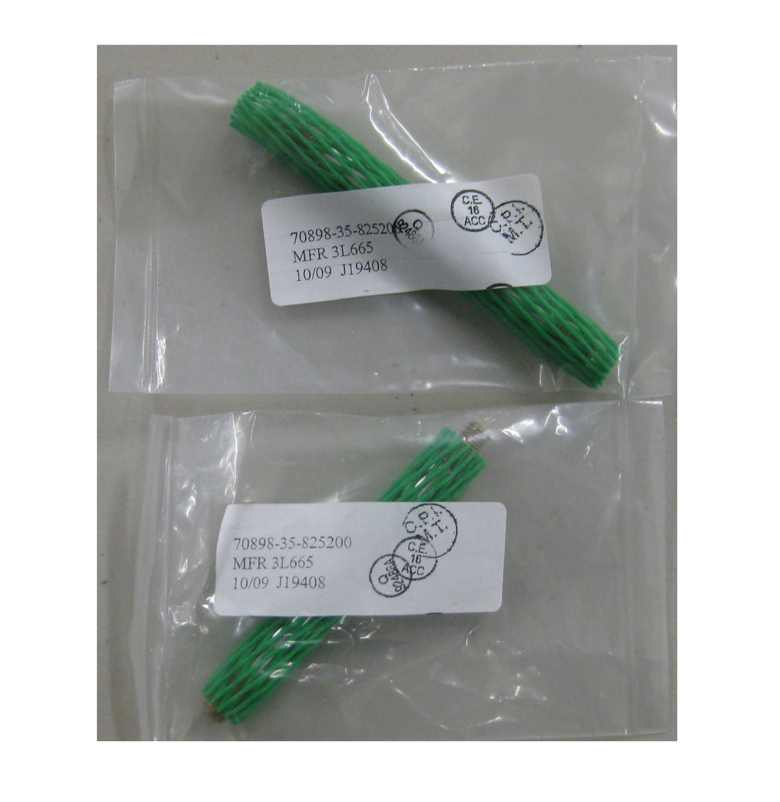 35-825200 NOSE WHEEL PIN