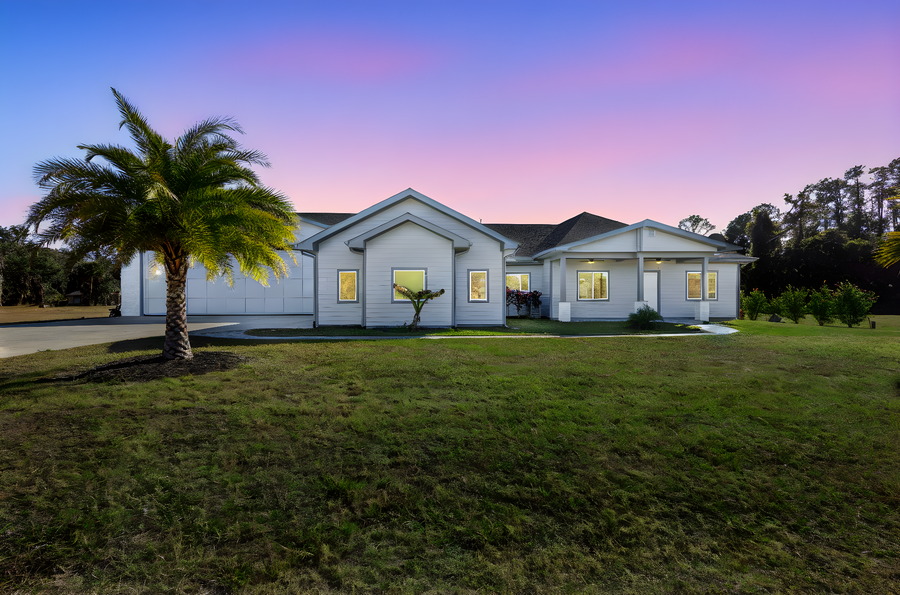 MOUNT ROYAL AIRPARK (3FL0) CUSTOM BUILT 2 YR OLD HOME WITH 3,700 SQ FT OF HANGAR SPACE