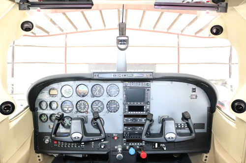 2001 CESSNA T182T SKYLANE