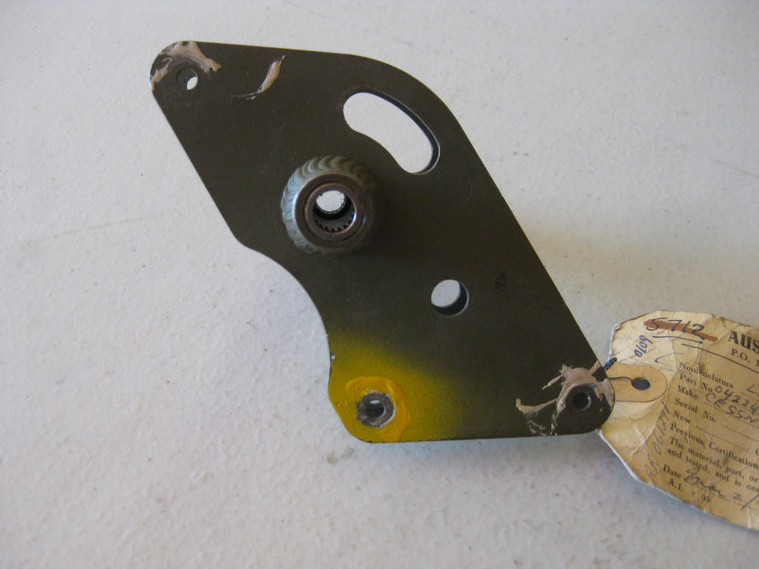 0422430-1 BELLCRANK, LH AILERON