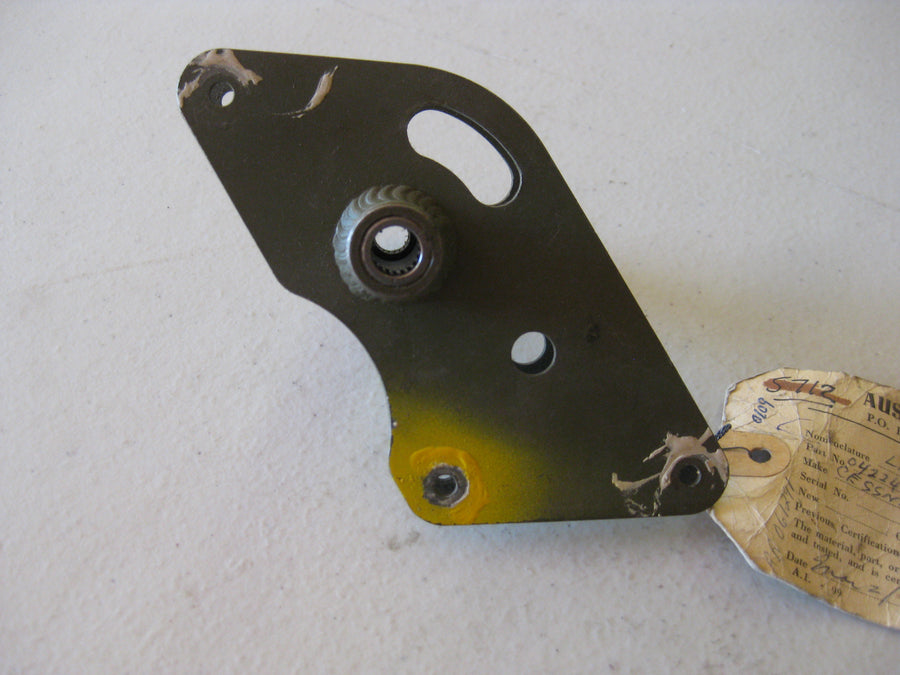 0422430-1 BELLCRANK, LH AILERON