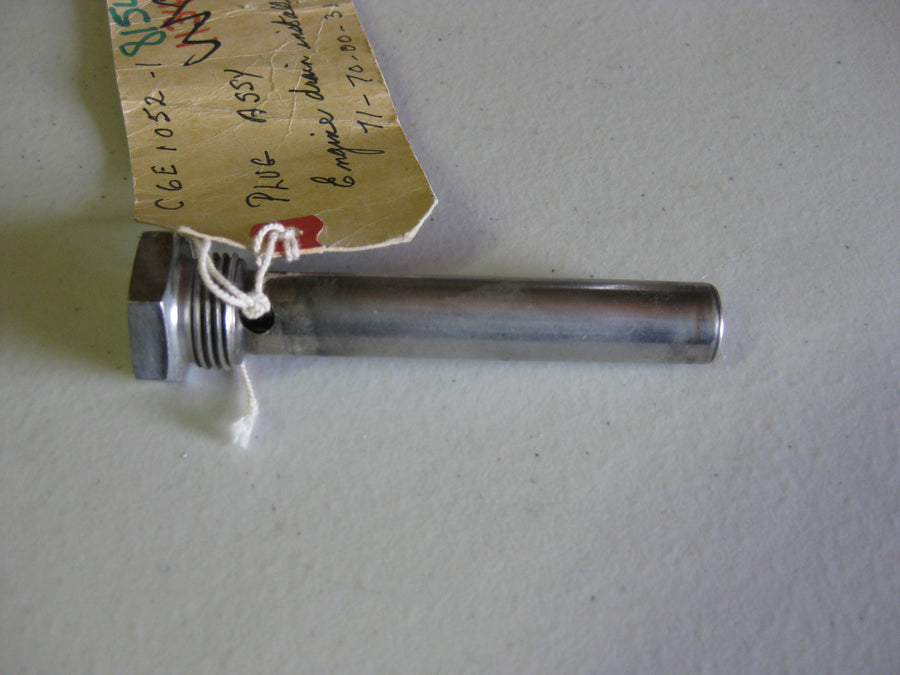 C6E1052-1 PLUG ASSEMBLY