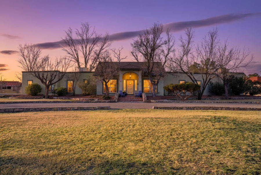 AVIATOR'S DREAM HOME IN NEW MEXICO!