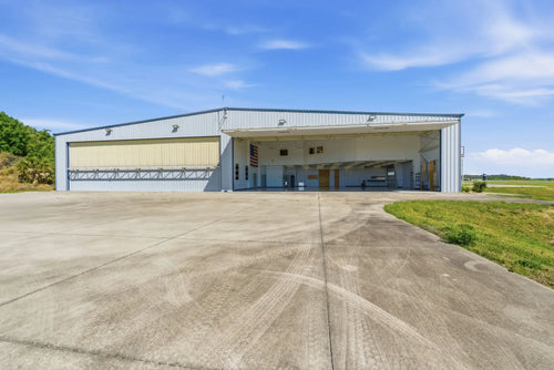 LEESBURG INTERNATIONAL AIRPORT – HANGAR COMPLEX