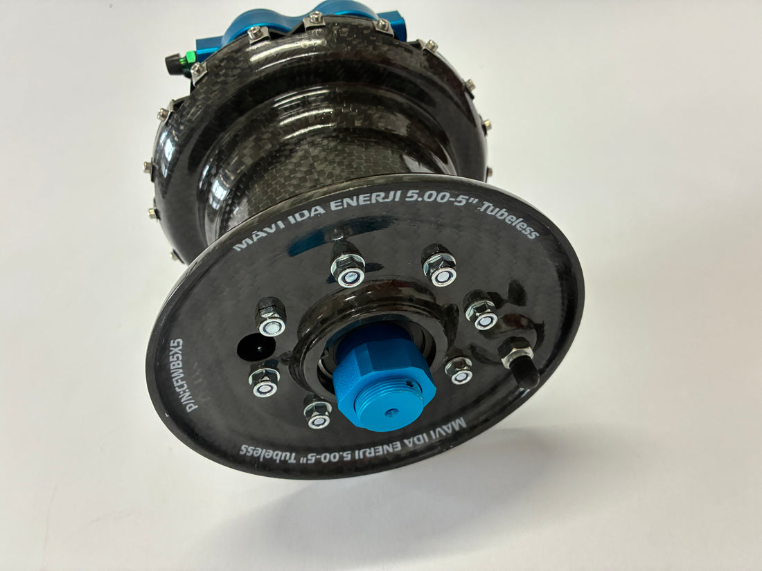 CARBON FIBER WHEEL&BRAKE ASSEMBLY