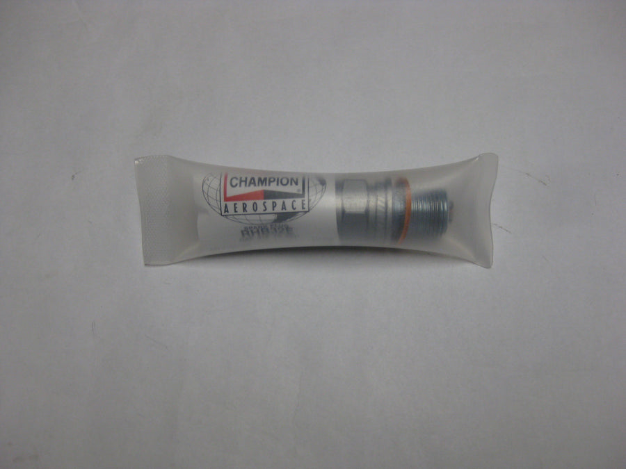 RHB32E SPARK PLUG