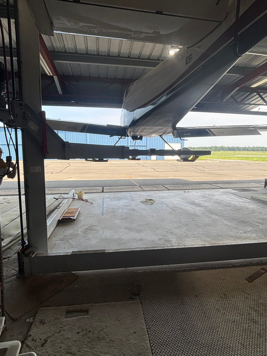AERO - LIFT AIRCRAFT HANGER LIFT