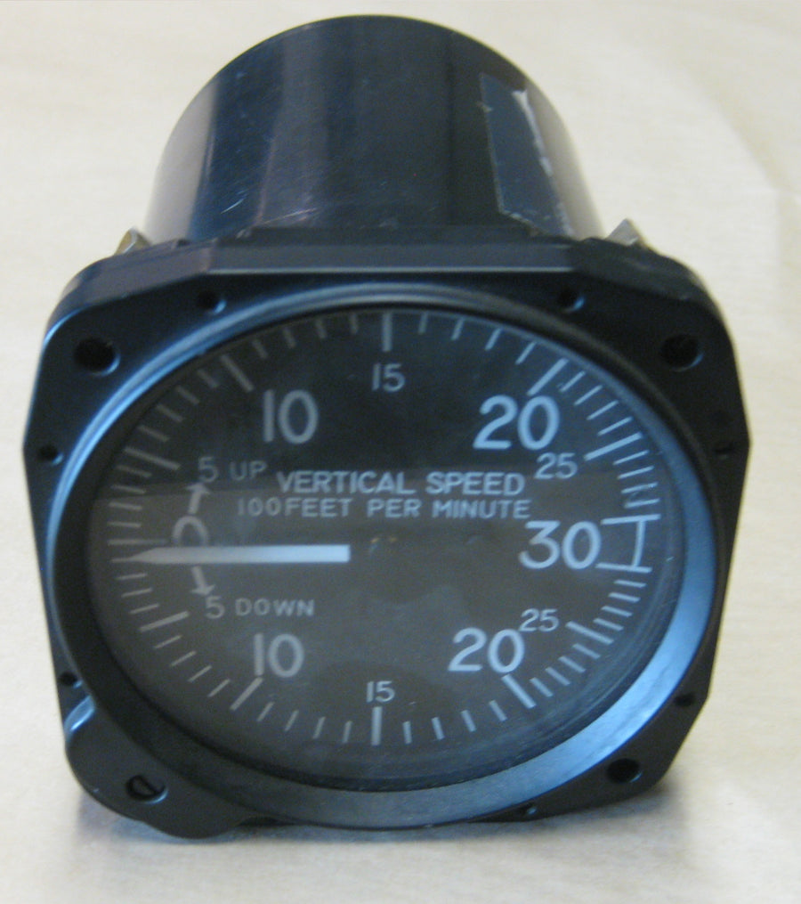 7030C27 VERTICAL SPEED INDICATOR