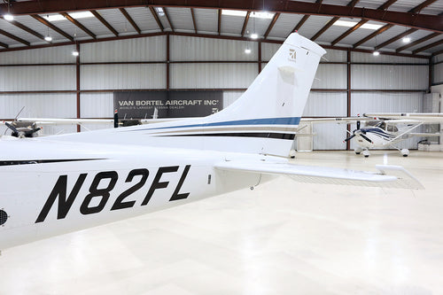2001 CESSNA 182T SKYLANE