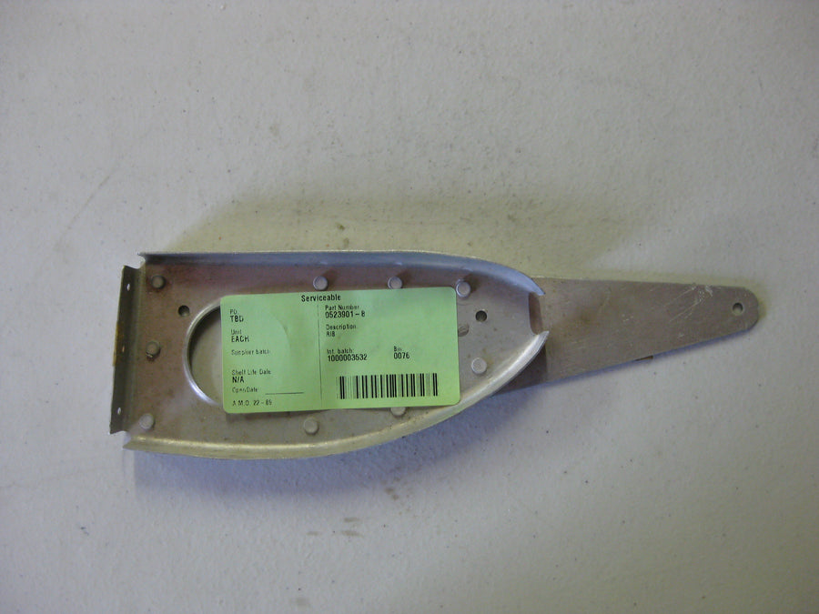 0523901-8 ARM ASSY, FLAP SUPPORT