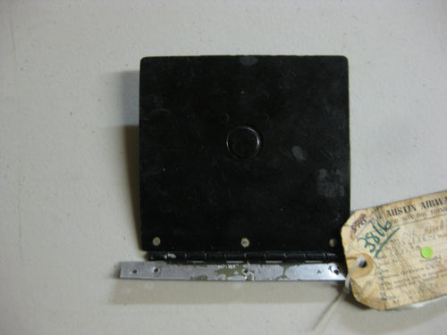 0752626-1 OIL FILLER DOOR