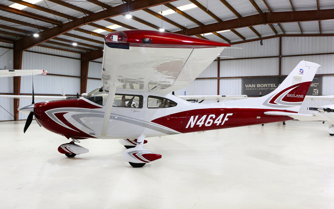 2019 CESSNA 182T SKYLANE N464F | GARMIN G1000 NXI | FLIGHT STREAM 510, GFC 700, 241 HOURS SNEW