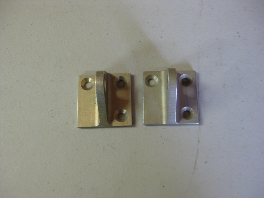 0732101-11 HINGE
