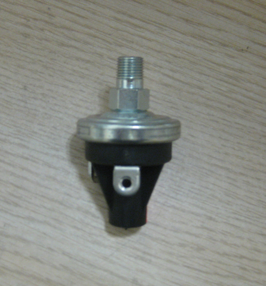 587-956 OIL PRESSURE SWITCH