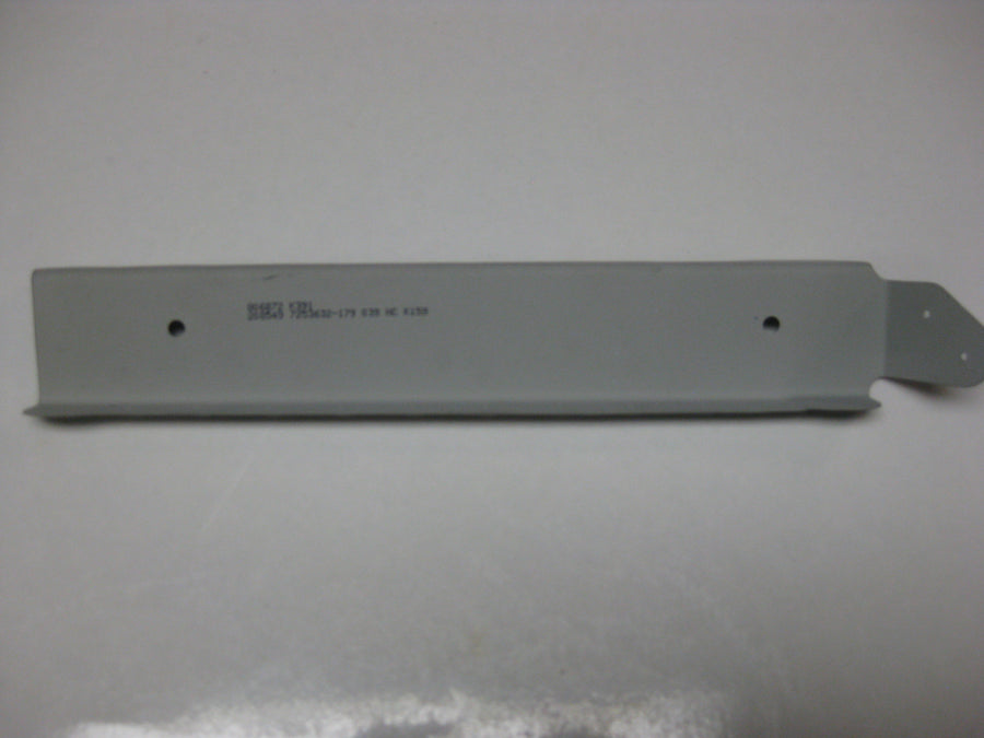 7253632-179 ANGLE, BOTTOM, LH