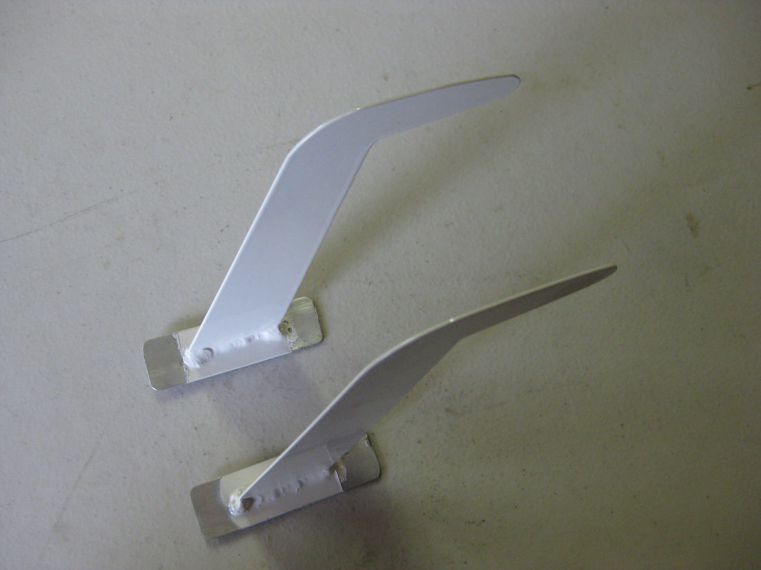 C6TF1047-3 WING TIP HORN