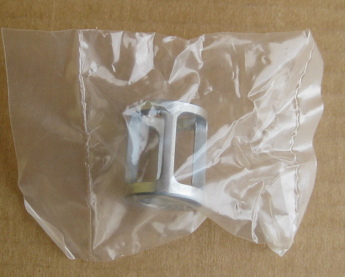 LW-10320 OIL FILTER BYPASS SLEEVE