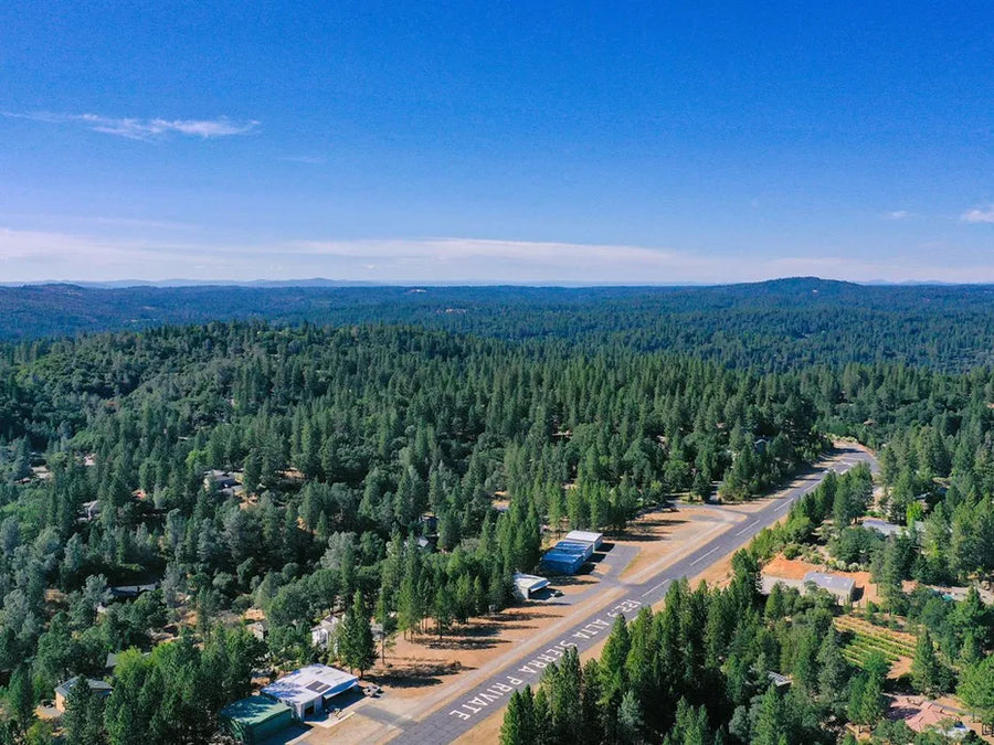 NorCal 1-Acre Aviation Parcel | Space for 50' x 50' Hangar | Alta Sierra Skypark | Grass Valley, California