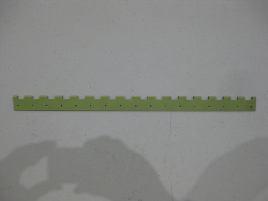 114-400023-31 HINGE HALF ASSY